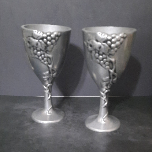 Carson Other - Decorative Grape Goblet Set - Silver Finish